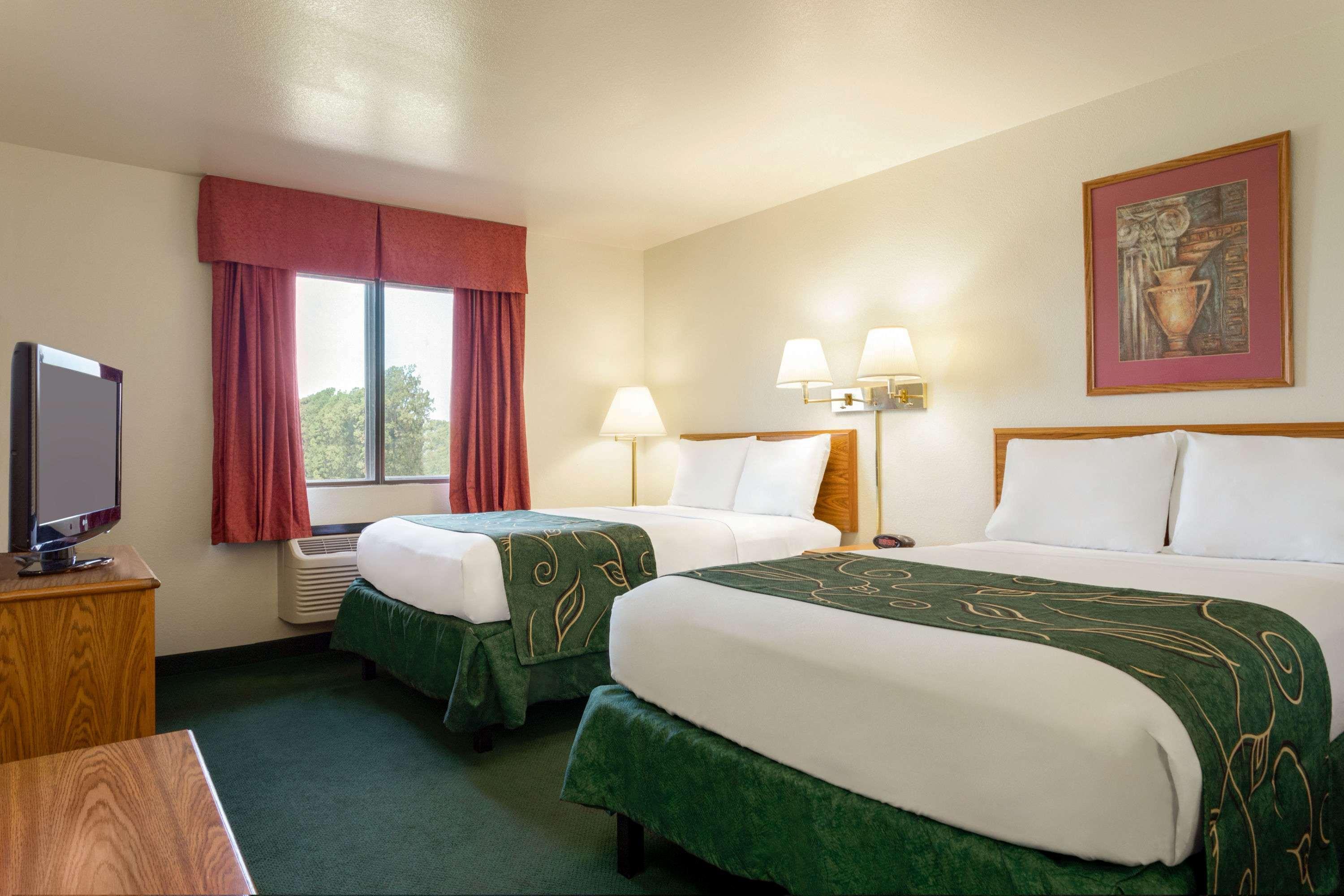Travelodge By Wyndham Wellington Bagian luar foto