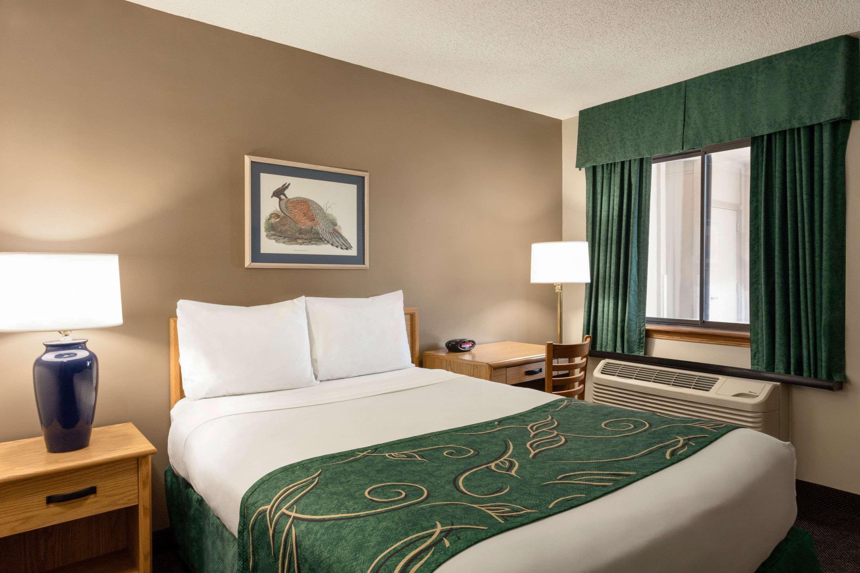 Travelodge By Wyndham Wellington Bagian luar foto